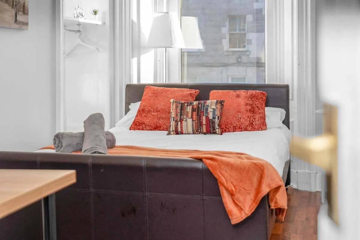 Apartment Free Parking - City Centre - The Mccarty Edinburgh