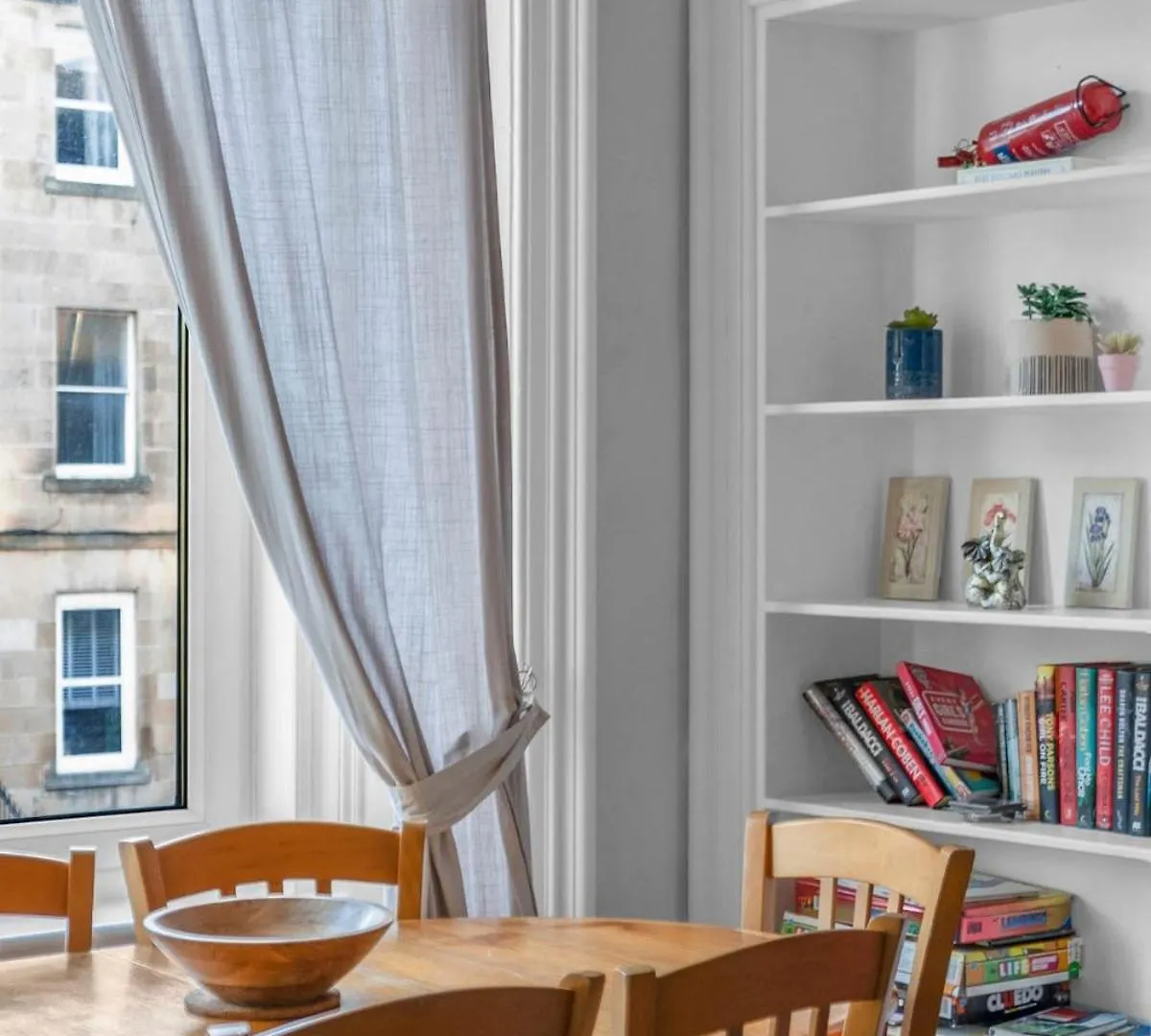 Free Parking - City Centre - The Mccarty Edinburgh