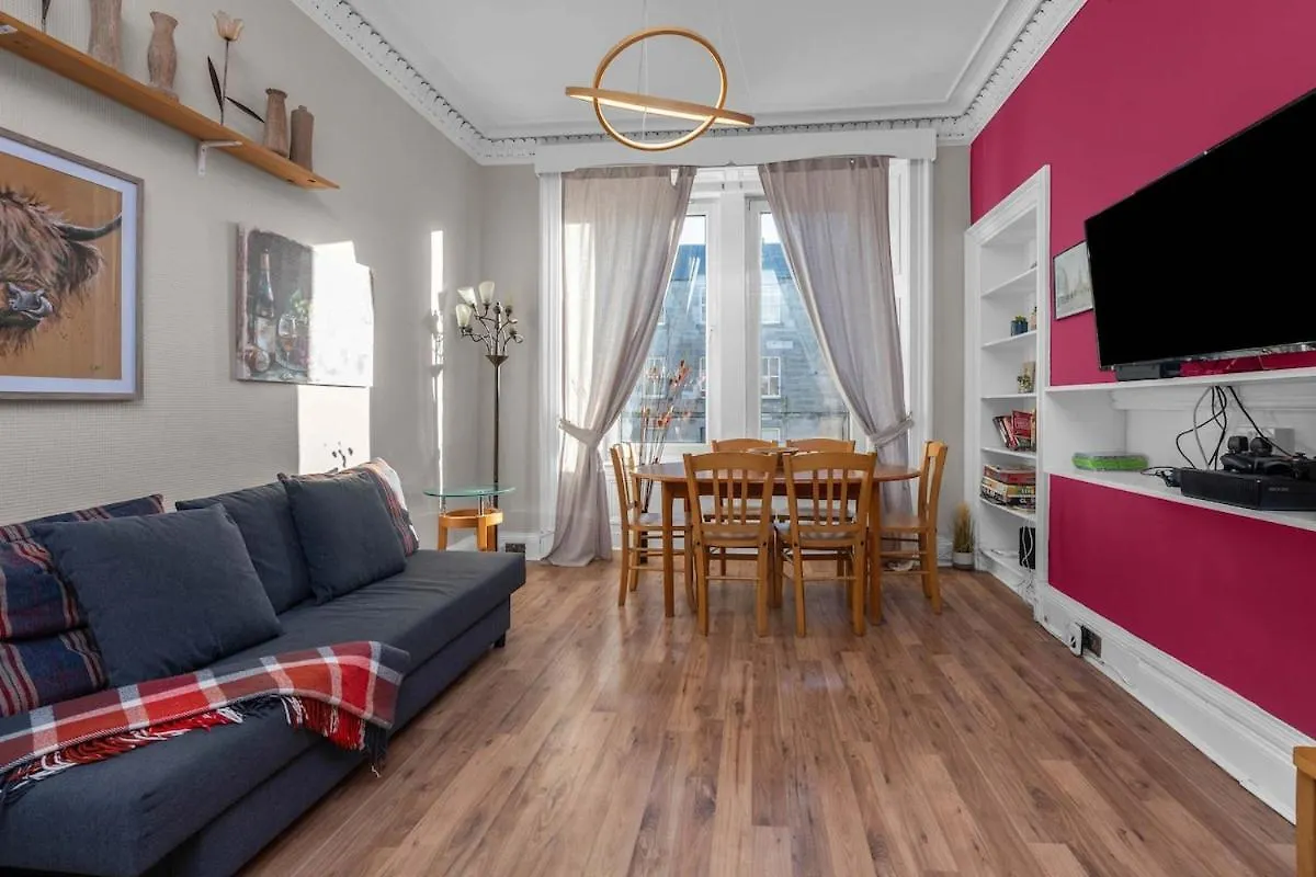 Free Parking - City Centre - The Mccarty Edinburgh Apartment